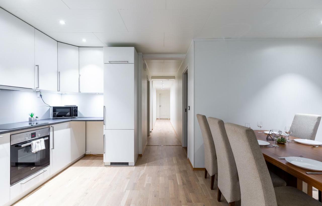 Arctic Homes - Premium Plaza ทรอมโซ ภายนอก รูปภาพ